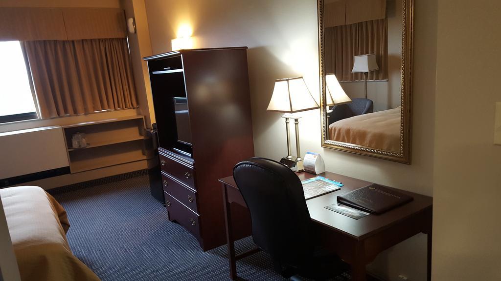 Conference Center At The Maritime Institute Hotel Linthicum Room photo